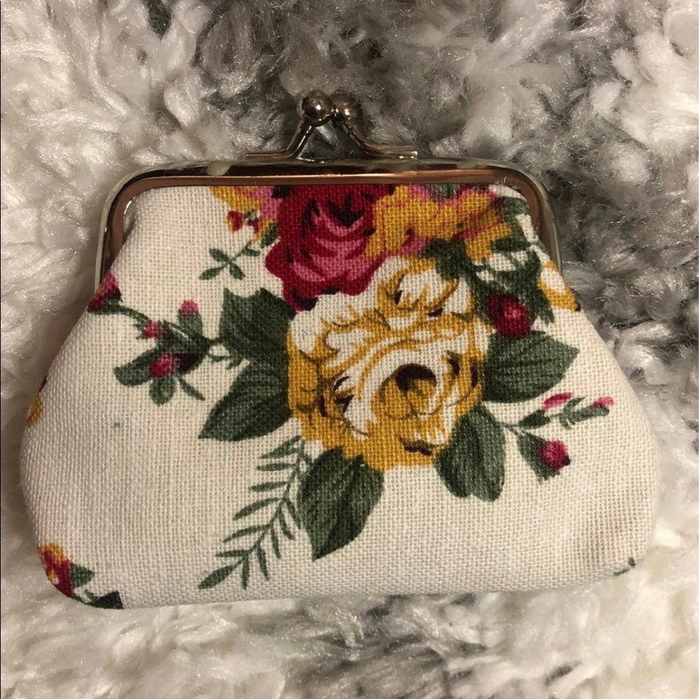 Fashion wallet with coin purse - Picture 11 of 11